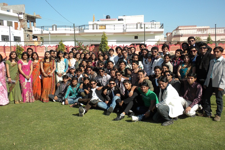 https://cache.careers360.mobi/media/colleges/social-media/media-gallery/13099/2019/3/4/Students of Star Infotech College Ajmer_Others.jpg